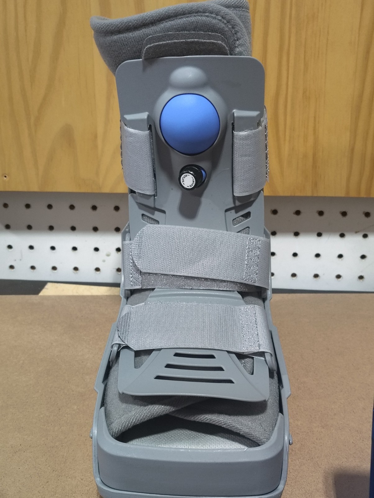 United Ortho USA16117 360 Air Walker Ankle Fracture Boot, Large, Floor Model