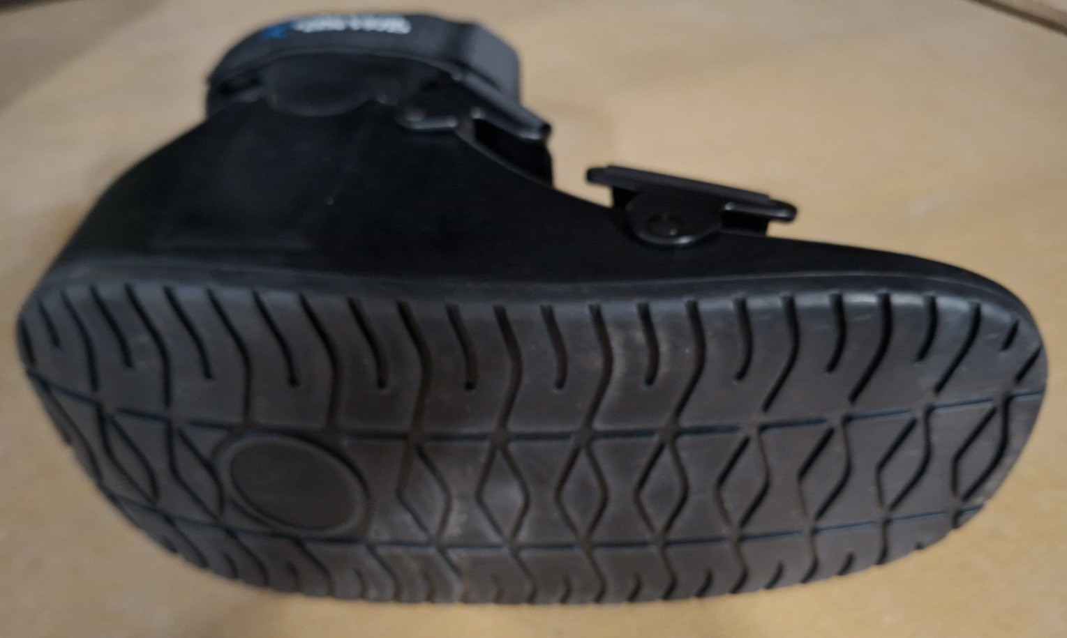 United Ortho Short Cam Walker Fracture Boot ankle stabilizer Black Large NEW