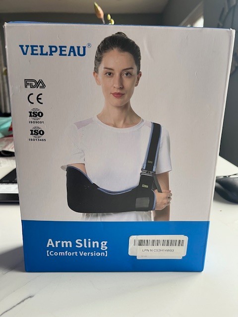 Velpeau Shoulder Arm Sling Elbow Brace Support Adjust Immobilizer (R or L) LARGE