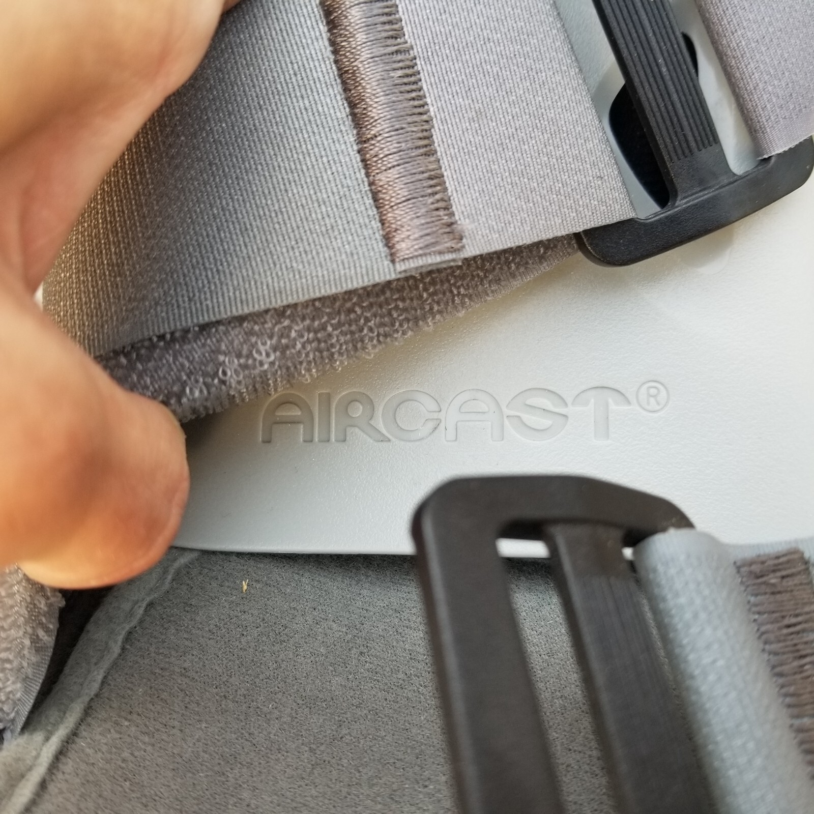 Aircast AirSelect DJO Brace/Walking Boot Medium Air Pump