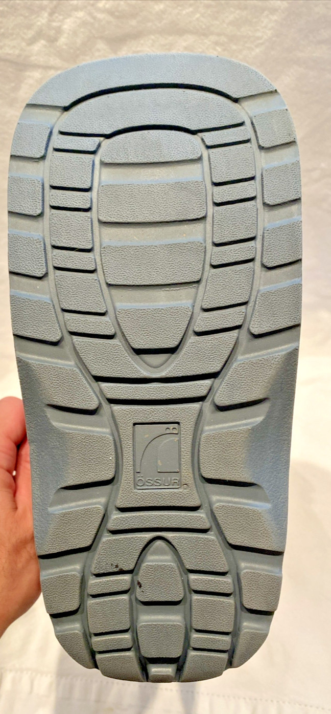 OSSUR – REBOUND AIR WALKER LOW TOP BOOT – SIZE SMALL
