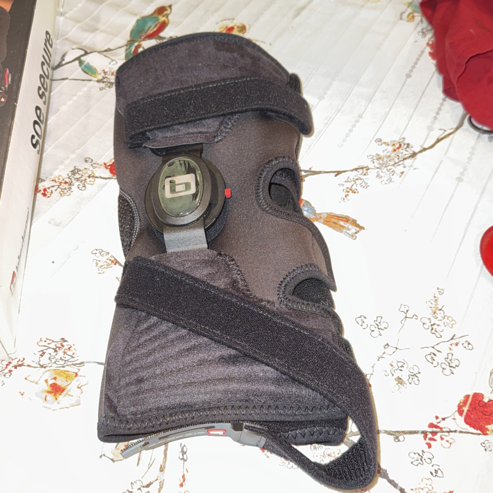 Bledsoe OA Impulse TriTech Medial OA Right Knee Brace Black Size Medium