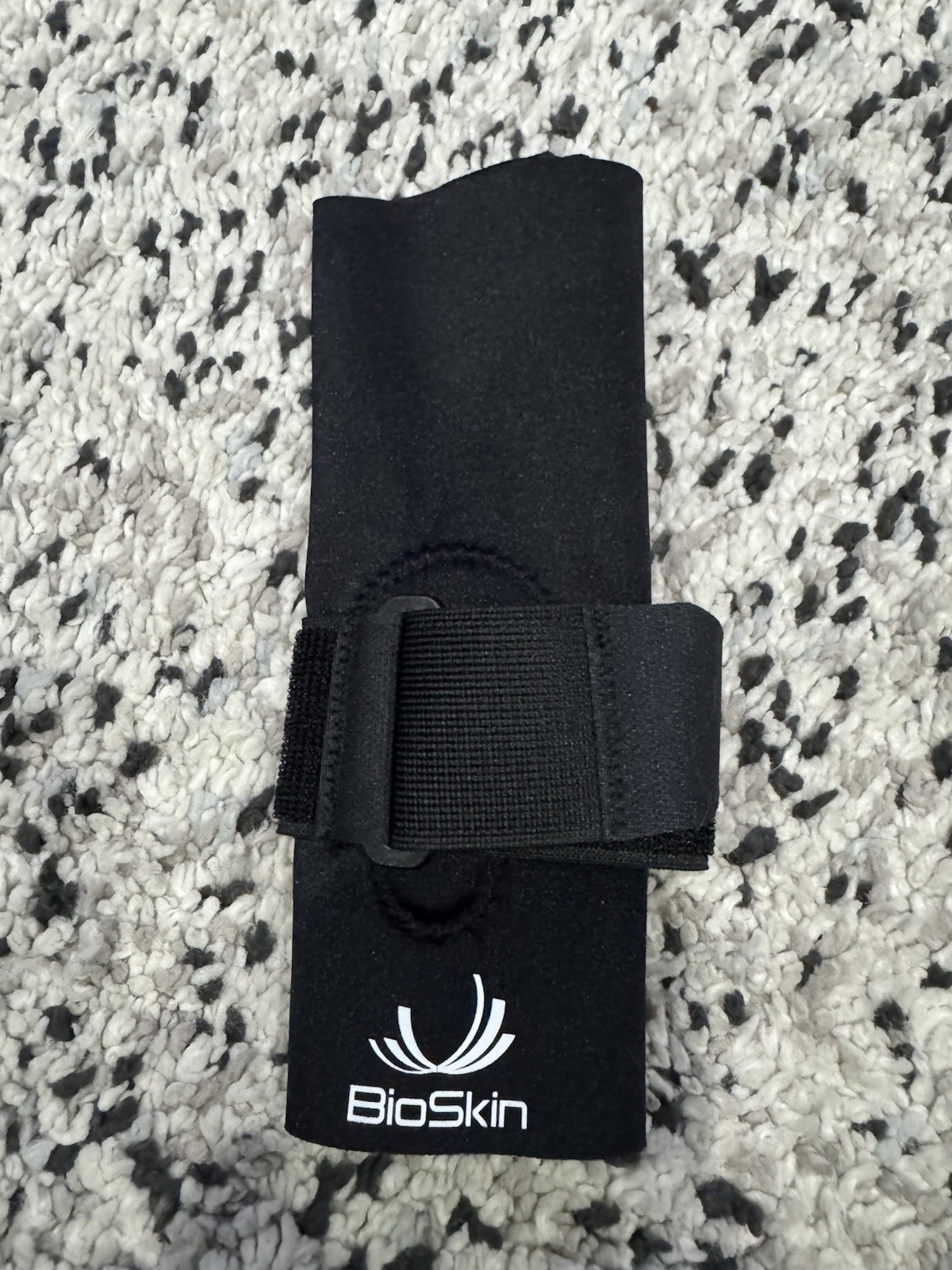 BioSkin Tennis Elbow Skin Size Medium New 42202