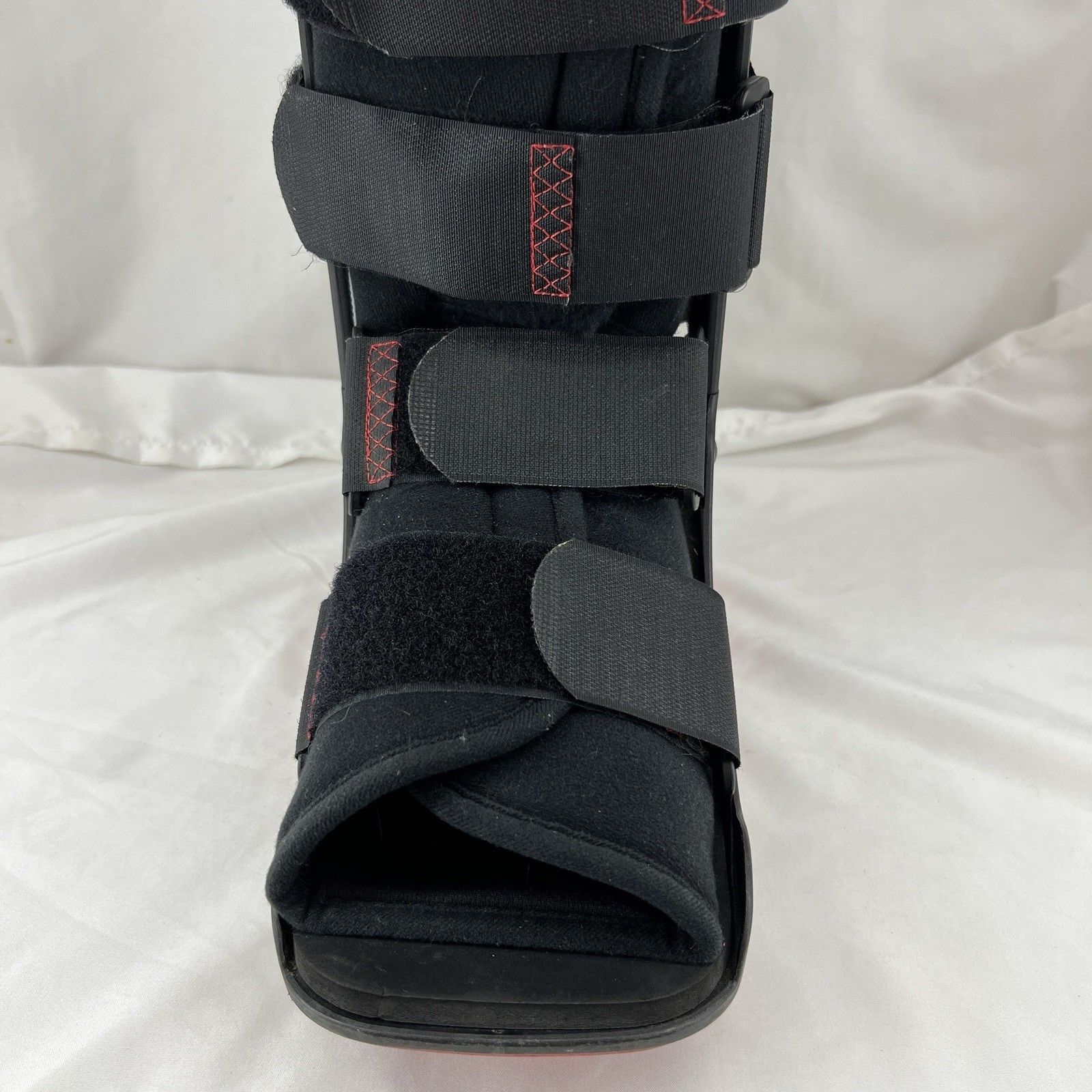 ProCare XcelTrax Air Ankle Walker Brace/Walking Boot Medium Adjustable air pump