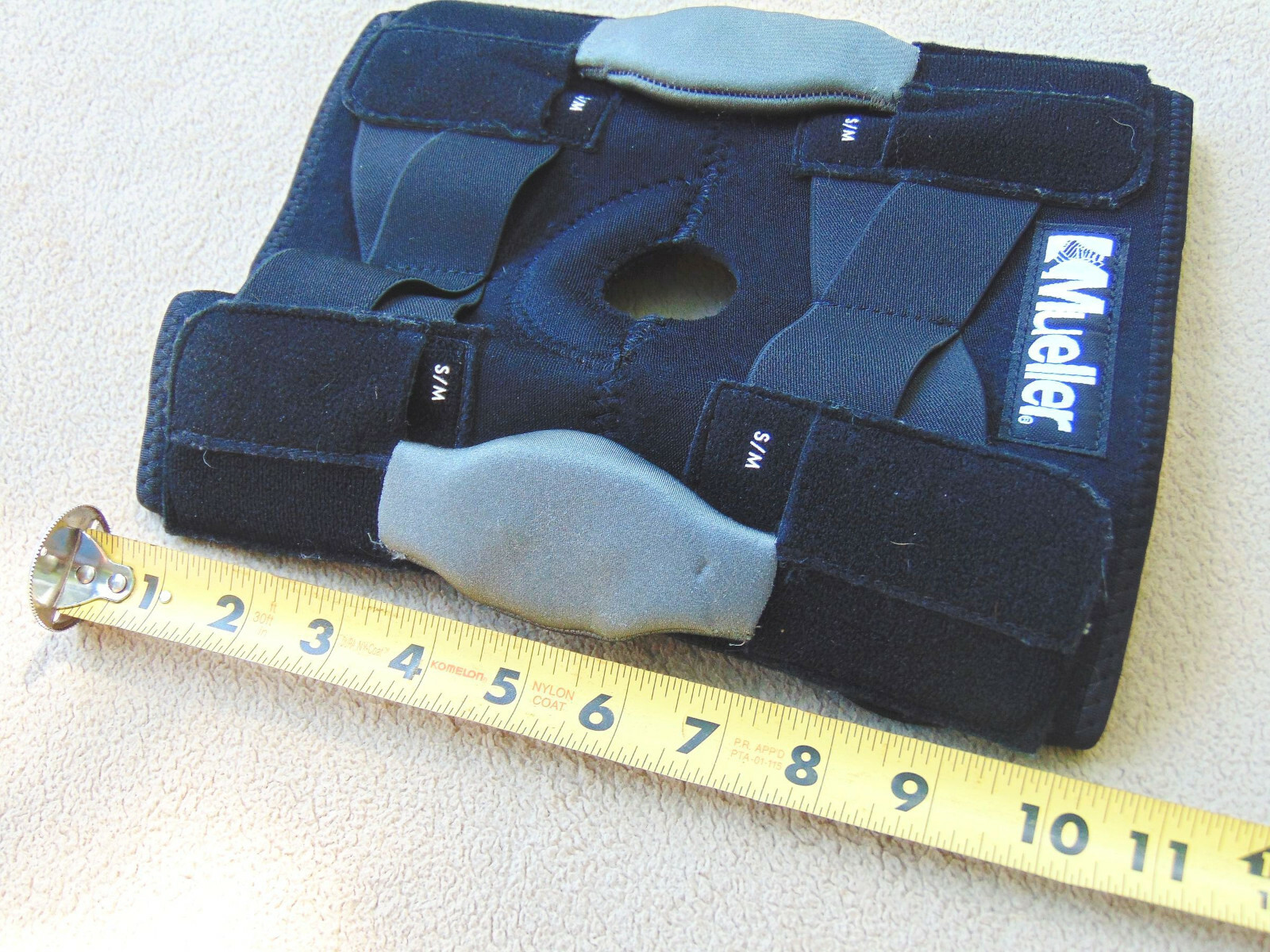 Mueller Knee Brace Vari Size HINGED Adjustable Short Clean Sturdy Help Pain IM