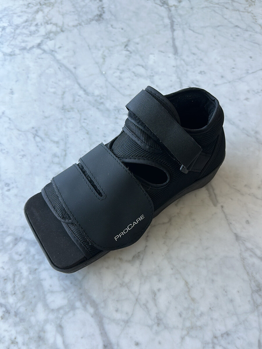 Procare Squared Toe Post Op Shoe Small – Mens 5.5-7, Womens 6.5-8