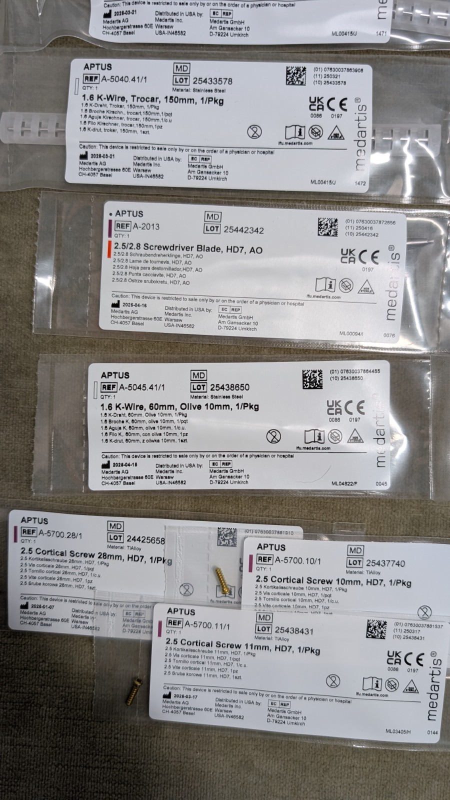 APTUS and Medartis Inc. Lot of 24 orthopedic tools and screws Basel Swiss