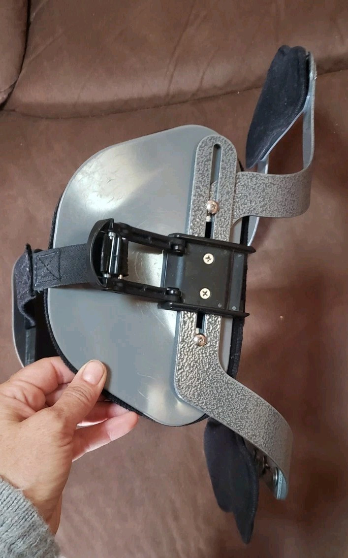 Thoracic Back Support Steel Frame Back Brace Adult Medium/Large Adjustable