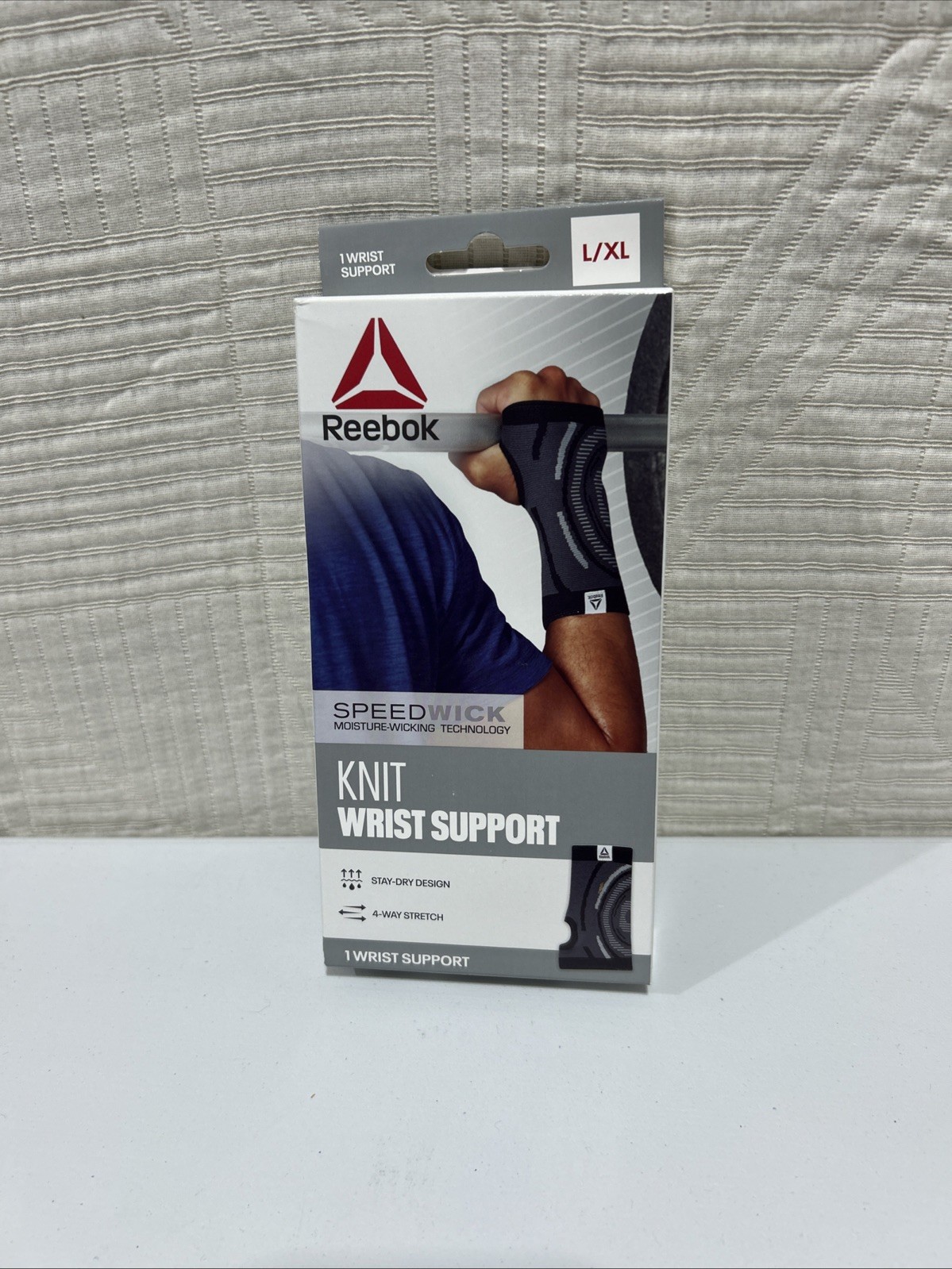 Reebok Knit Wrist Support Speedwick L/XL Torn Corner of Box
