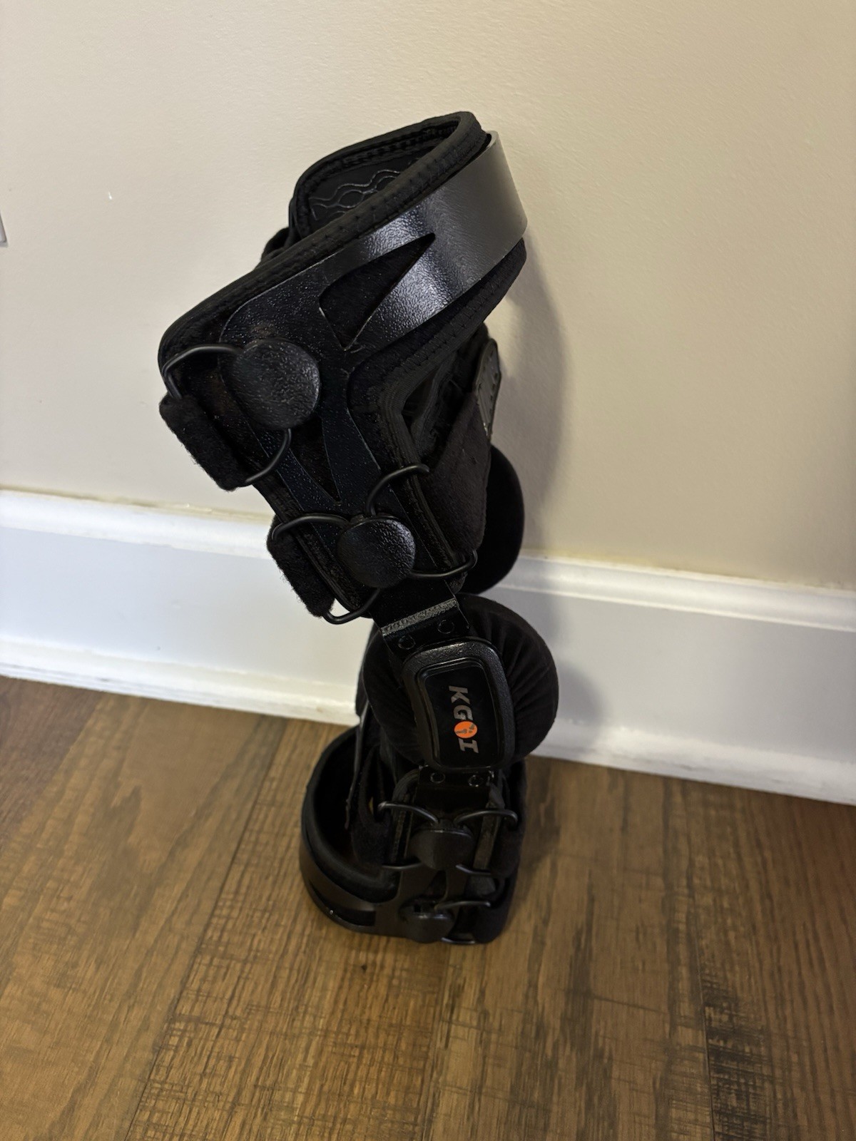 KGOI Knee Brace for Women & Men