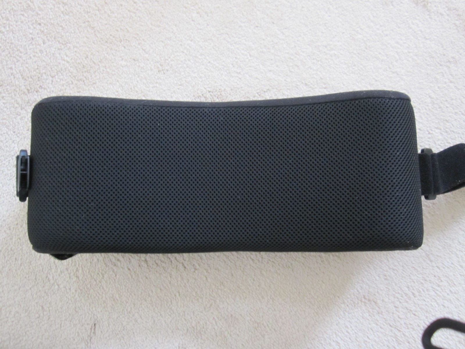 Össur Formfit Shoulder Brace Sling & External Rotation Pillow – Regular – EUC