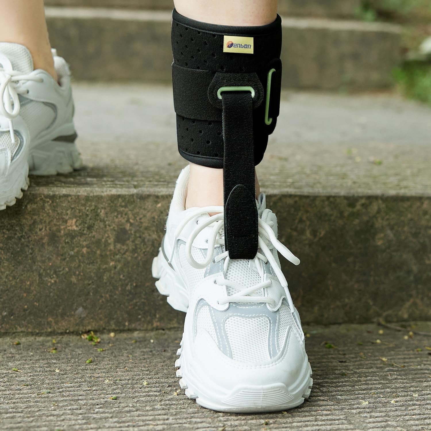 Universal Fit Drop Foot Protector – Cushioned Ankle Support for Easy Mobility