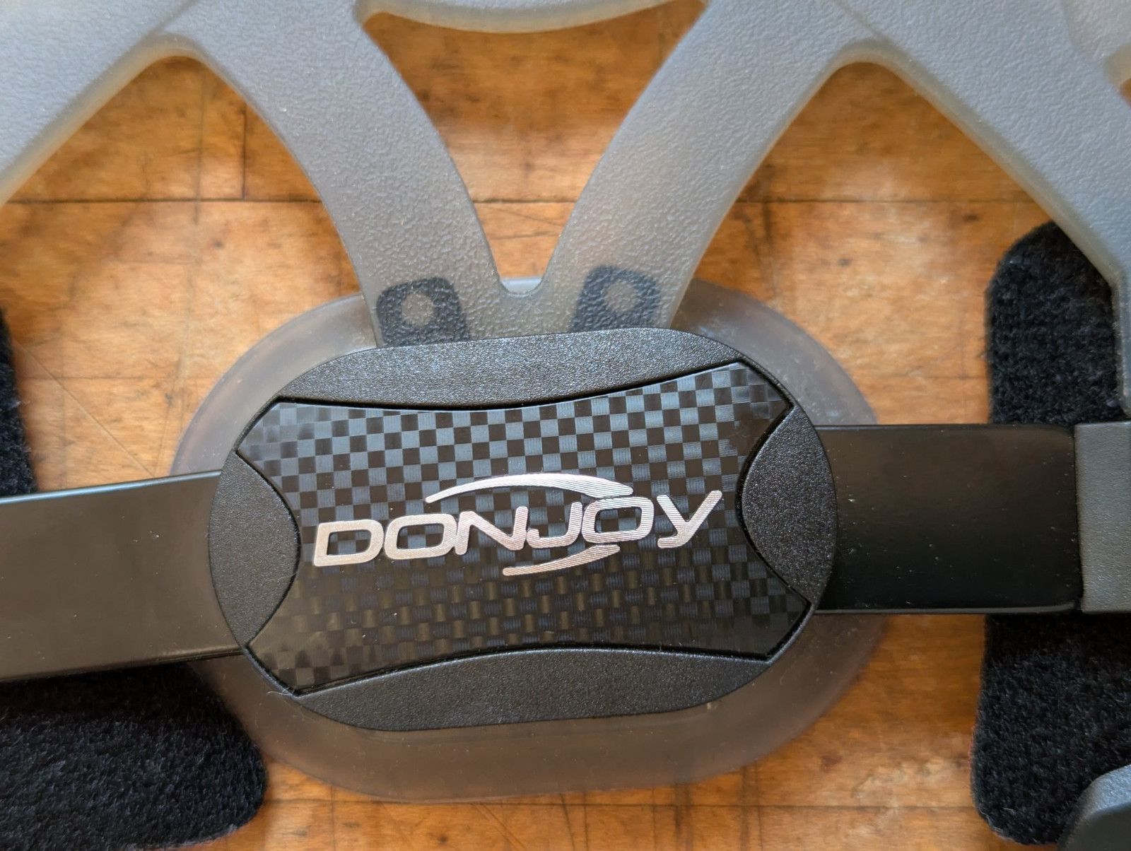 DonJoy OA Reaction WEB Knee Brace Medial Right Lateral Left Size XL. (#C2#)