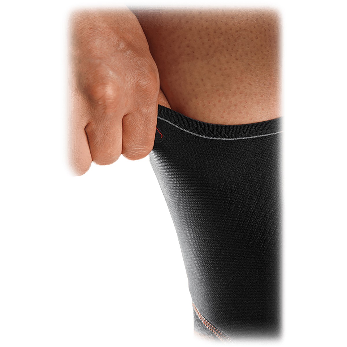 McDavid 410 Wrestler’s Knee Support with Pad – Small