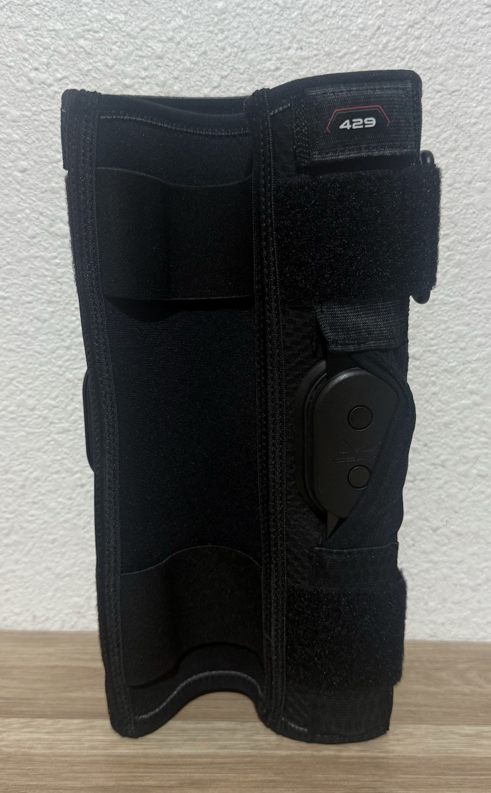 McDavid Knee Brace w/ Polycentric Hinges MD429 XL Level 2 Moderate Support