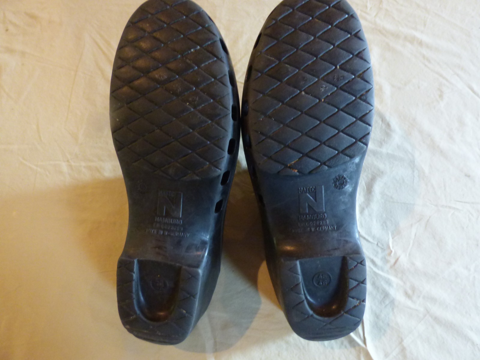 medimex plogs black, size 45/46