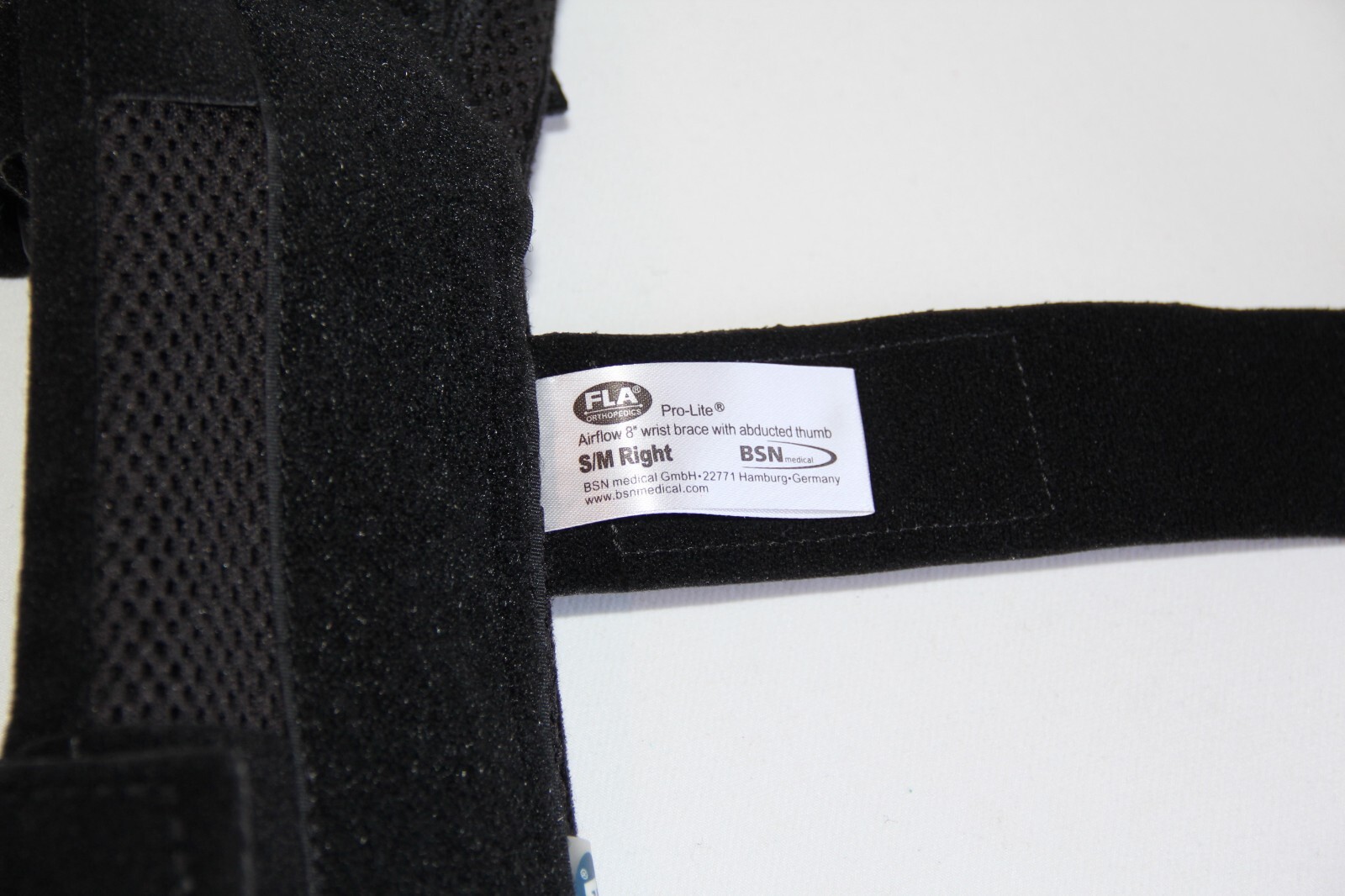 New with Tags Pro-Lite 8” Wrist Brace with Abducted Thumb. Size S/M Right Hand