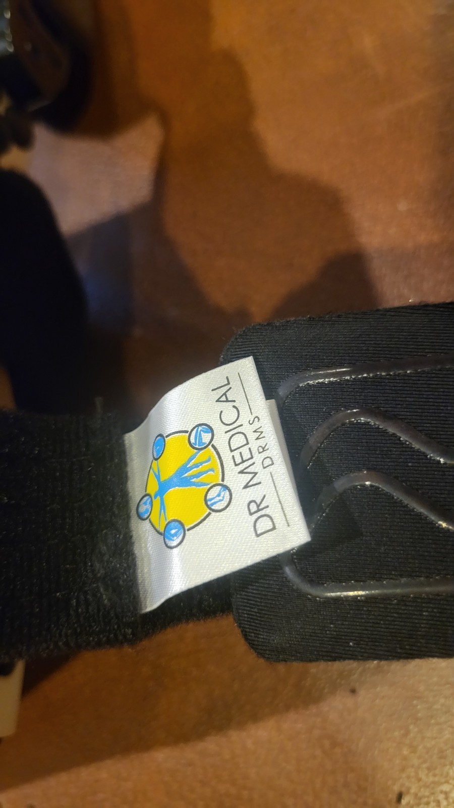 Dr Medical The DUAL OA Reliever XLarge RIGHT Knee Brace KB0104-147R-04 DRMS EUC!