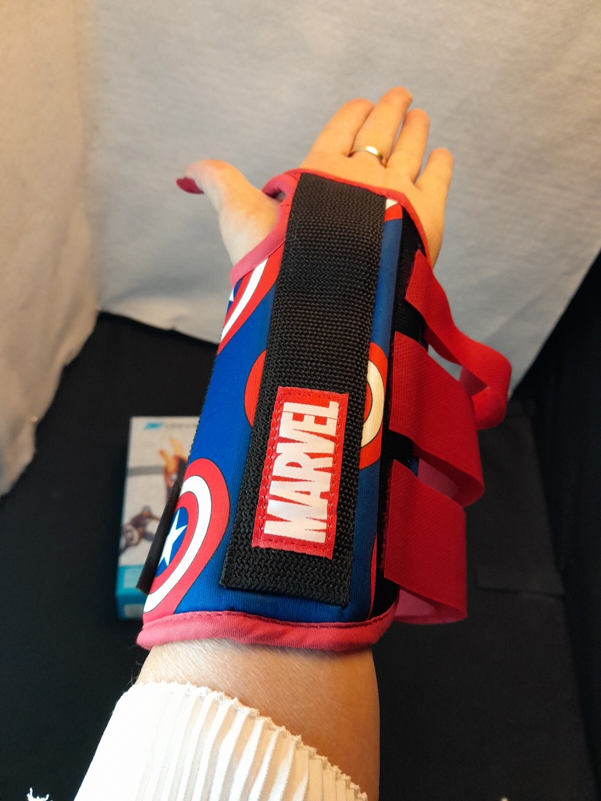 NEW Marvel CAPTAIN AMERICA Comfort Wrist Brace DONJOY ADVTG. Moderate YOUTH LEFT