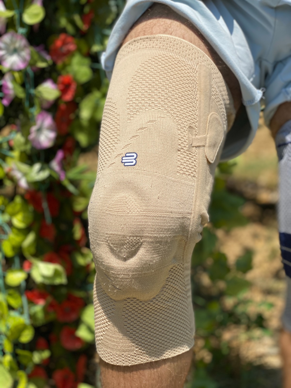 Bauerfeind GenuTrain P3 Size 3 Right Knee Advanced Active Brace Patella Support