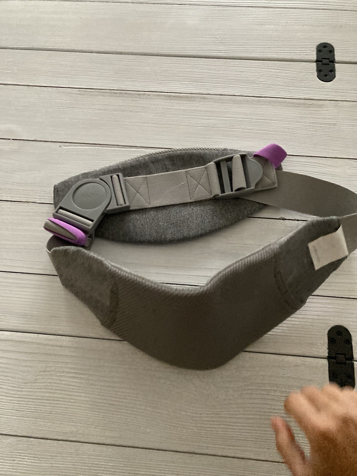 Ergobaby Adjustable Back Support Brace Belt, Size S, Gray/Purple