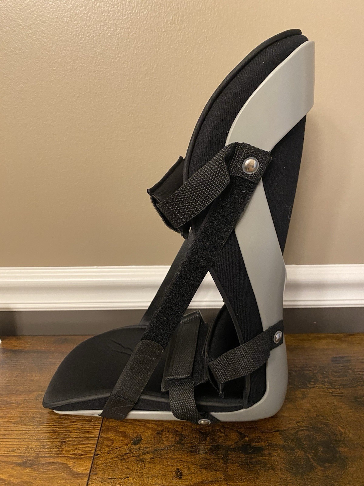 UNITED Surgical Plantar Fasciitis Night Splint Medium US 12035 Adjustable Pain