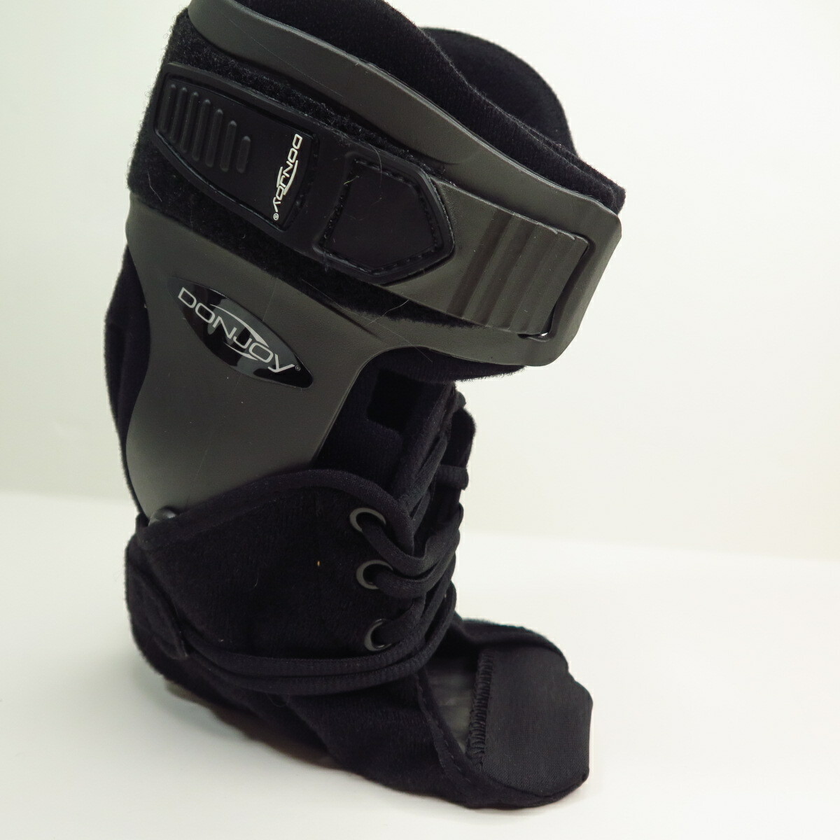 DonJoy Velocity ES (Extra Support) Ankle Brace