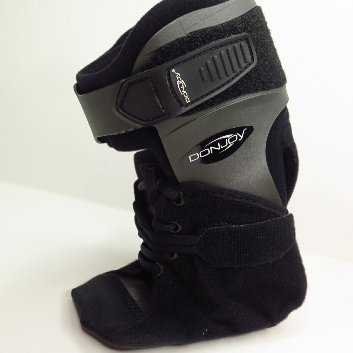 DonJoy Velocity ES (Extra Support) Ankle Brace