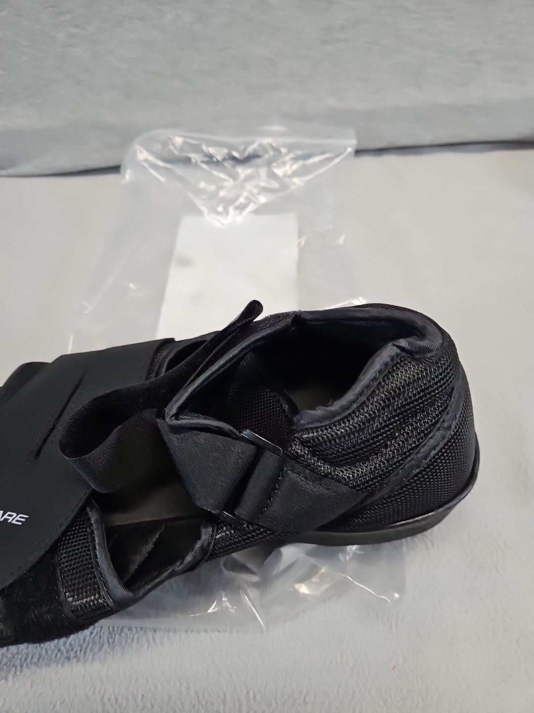 ProCare Squared Toe Post-Op Shoe Size: Medium ( Wear on the left or right ) 2s5