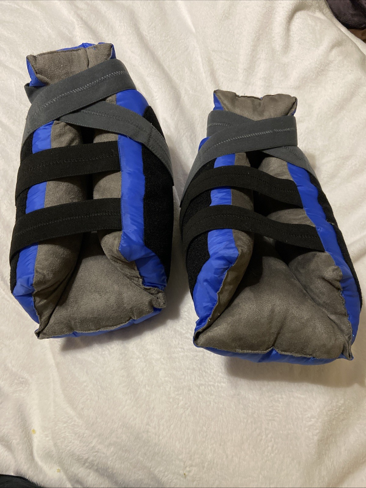 McKesson Heel Protector 15x11x9.4 Hook And Loop Closure One Size. 2 count