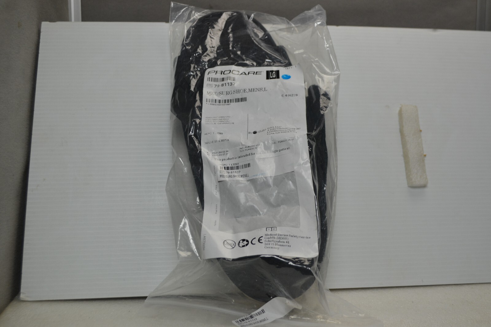 ProCare Medical Surgey Shoe Mens large New in package