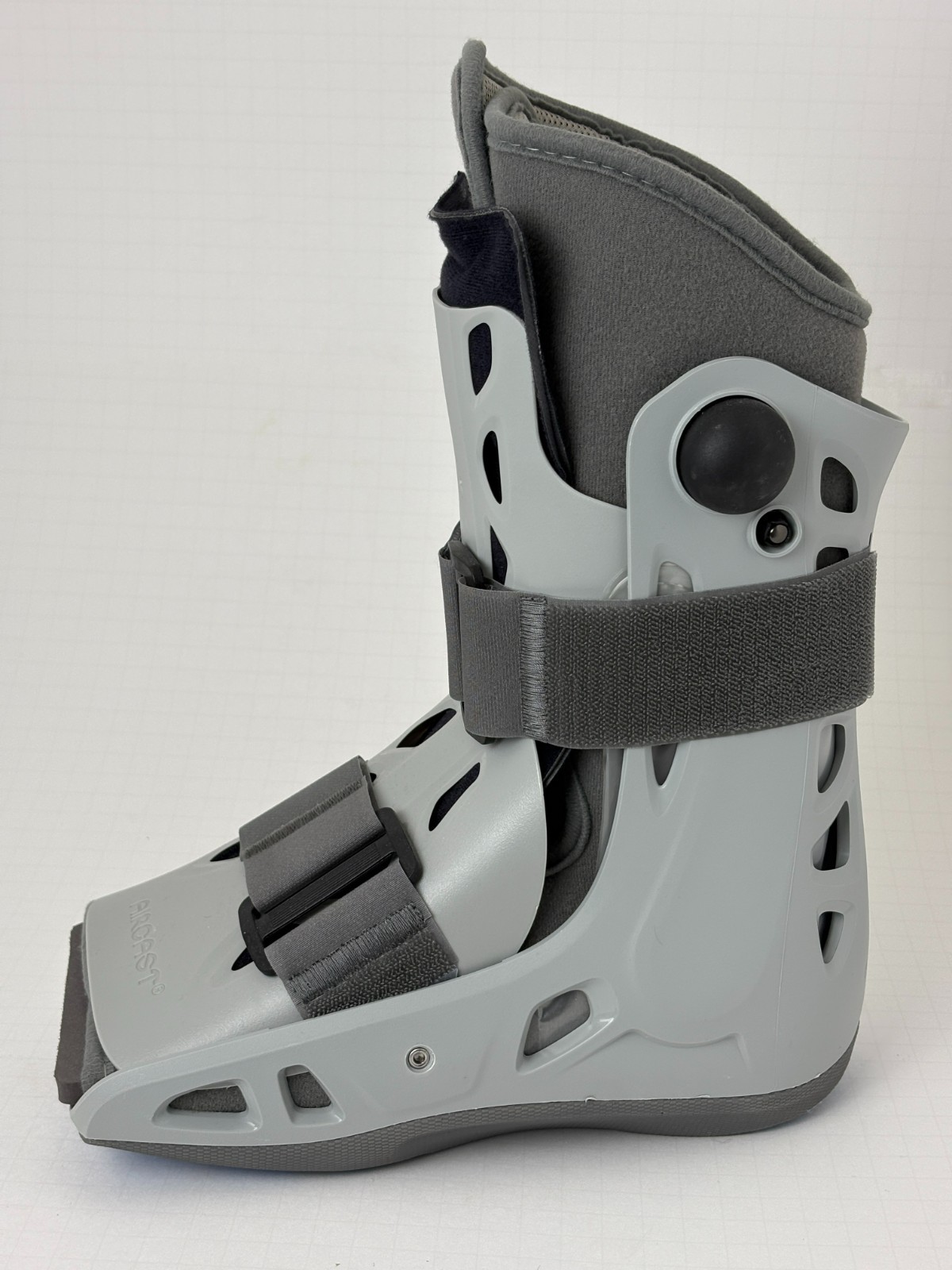Aircast AirSelect Short Walker Brace / Walking Boot – Gray, Size: M