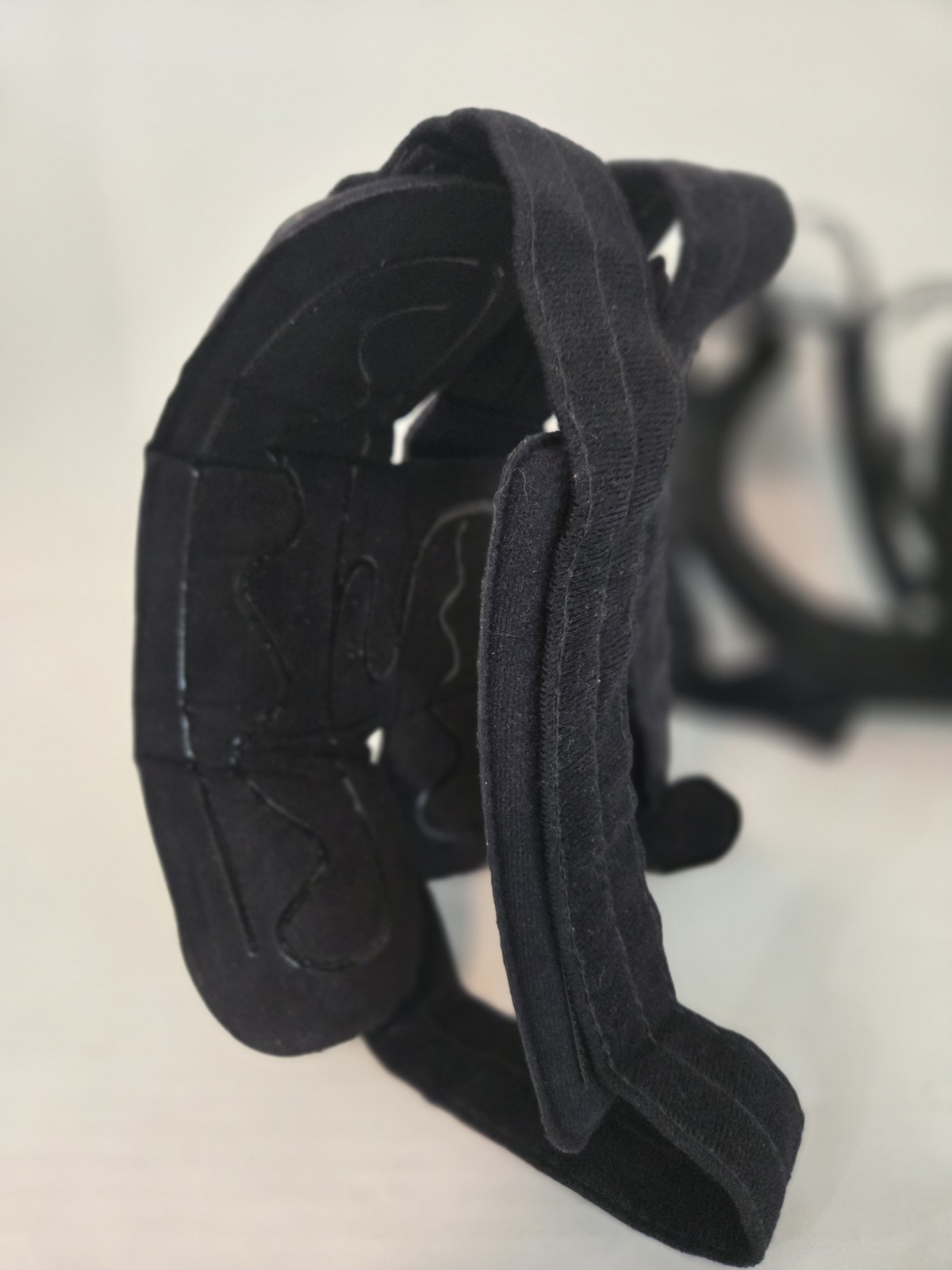 Aryse Universal Metforce OA Knee Brace w/Suspension Sleeve FREE SHIPPING