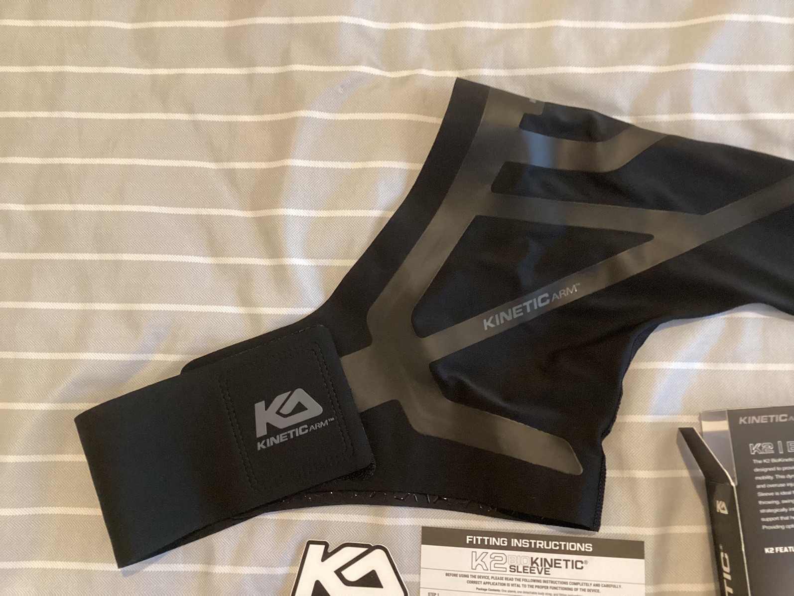 KINETIC ARM K2 Youth Sleeve Shoulder/Elbow/Arm Stabilizer, Black (Medium/Left)