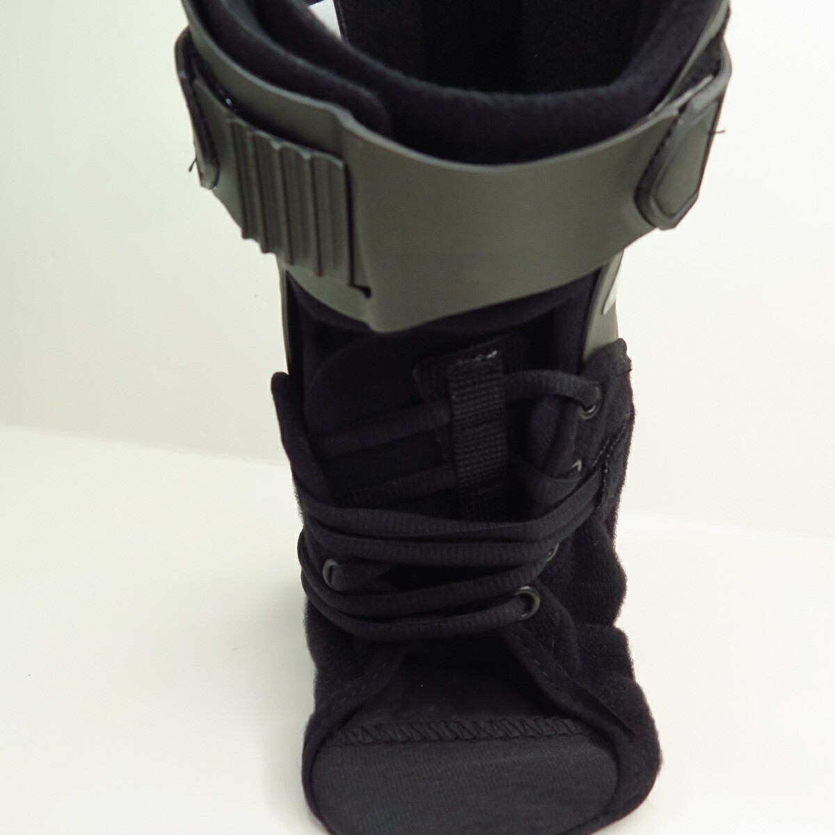 DonJoy Velocity ES (Extra Support) Ankle Brace