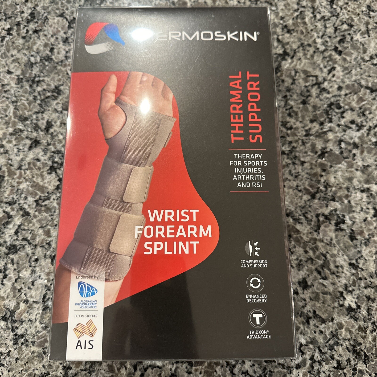 New In Box Thermoskin Thermal Wrist/Forearm Splint Right Support Beige Large