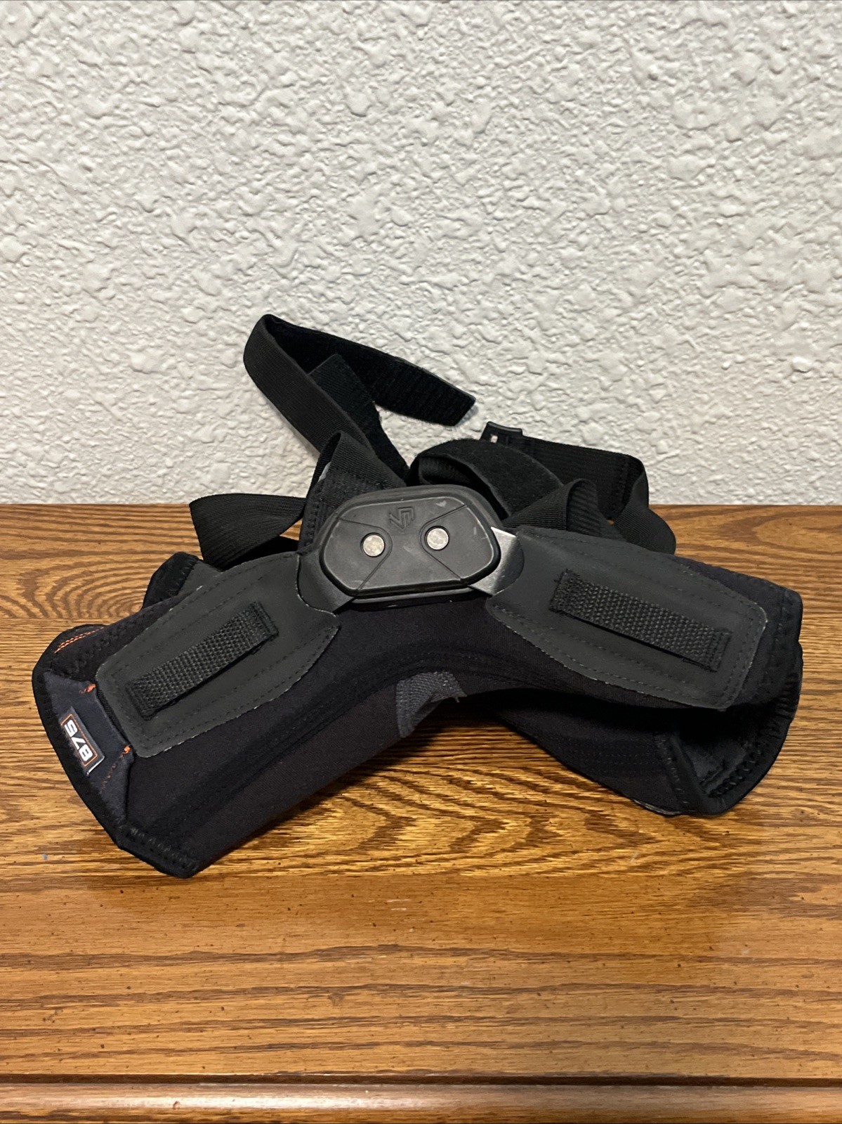 Shock Doctor 875 Ultra Knee Support w/Bilateral Hinges Size Large Black