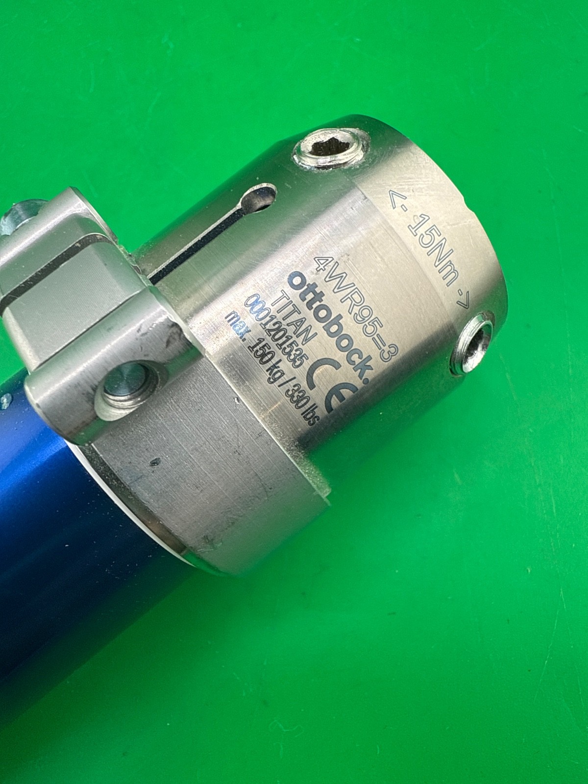 OTTOBOCK Otto Bock water proof components. 4WR95=3 tube clamp, 2WR95=1, 34mm.