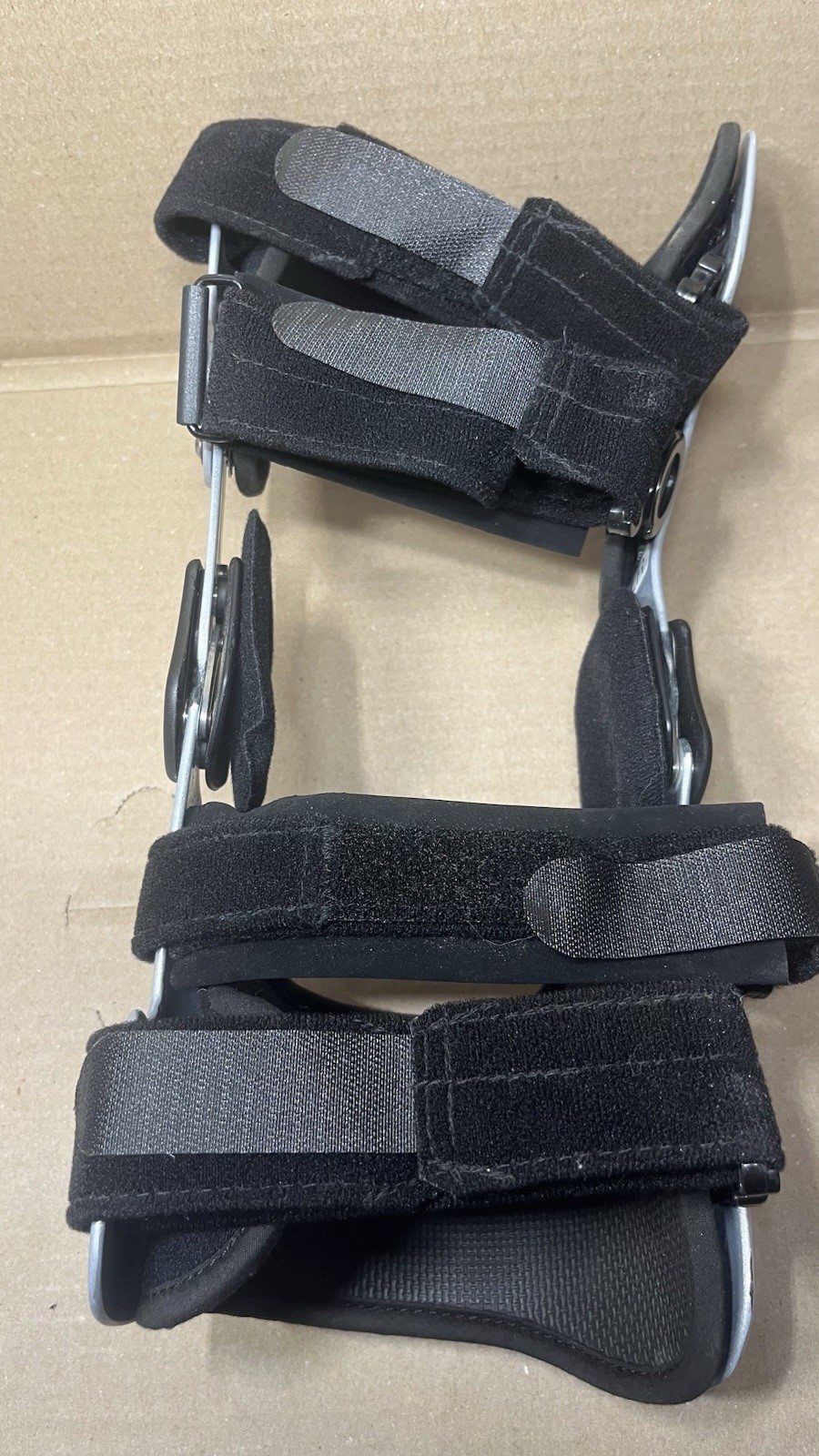 RIGHT LARGE Ossur Oasys Carticare Knee Brace Adjustable Gray Silver