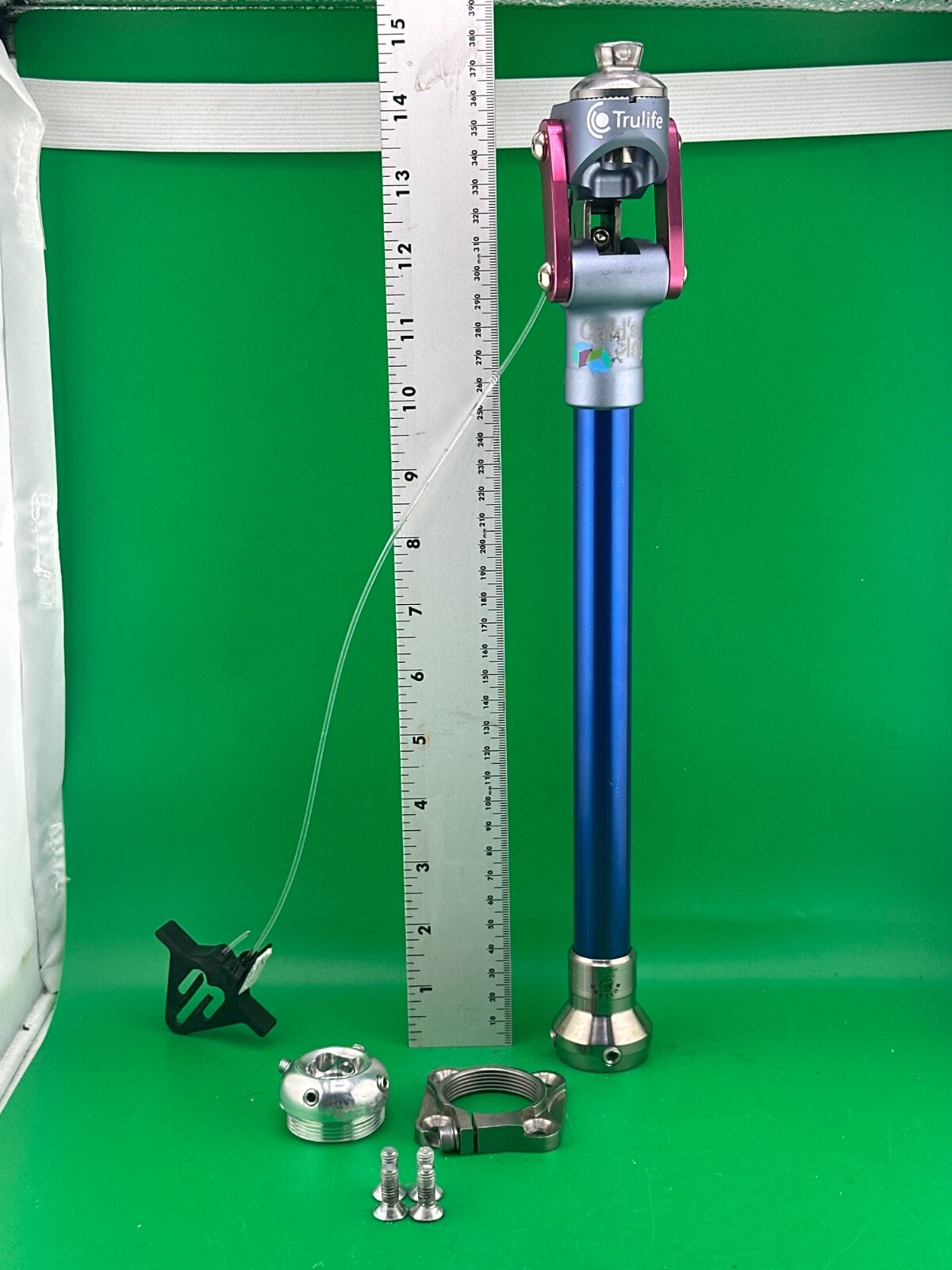 Trulife Childs play pediatric children’s prosthetic knee with components.