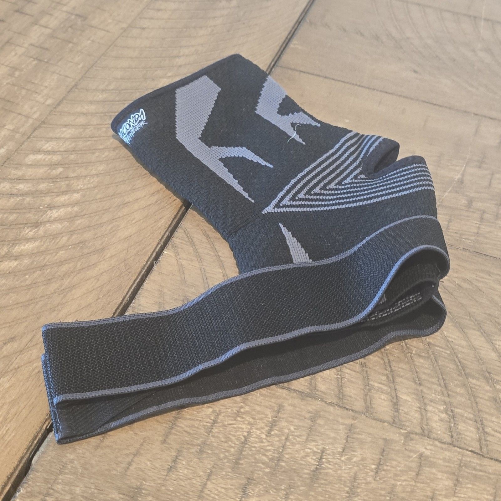 ANACONDA FIGHTWEAR Ankle Brace – Black Size L