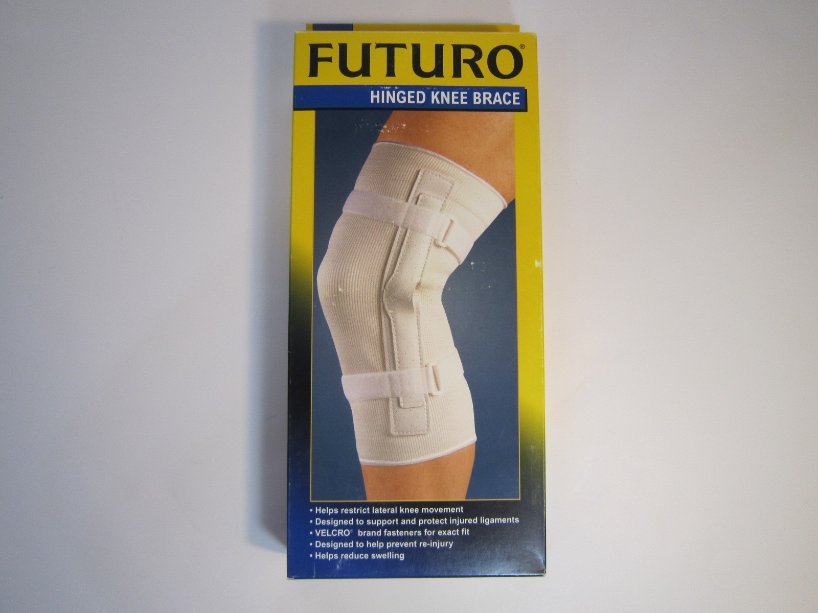 FUTURO HINGED KNEE BRACES SIZE M