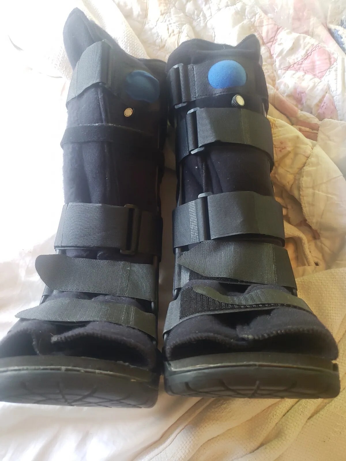 2X Ossur Tall Pneumatic Air Medical Cam Walker Boot, tall, High Top, Medium USED