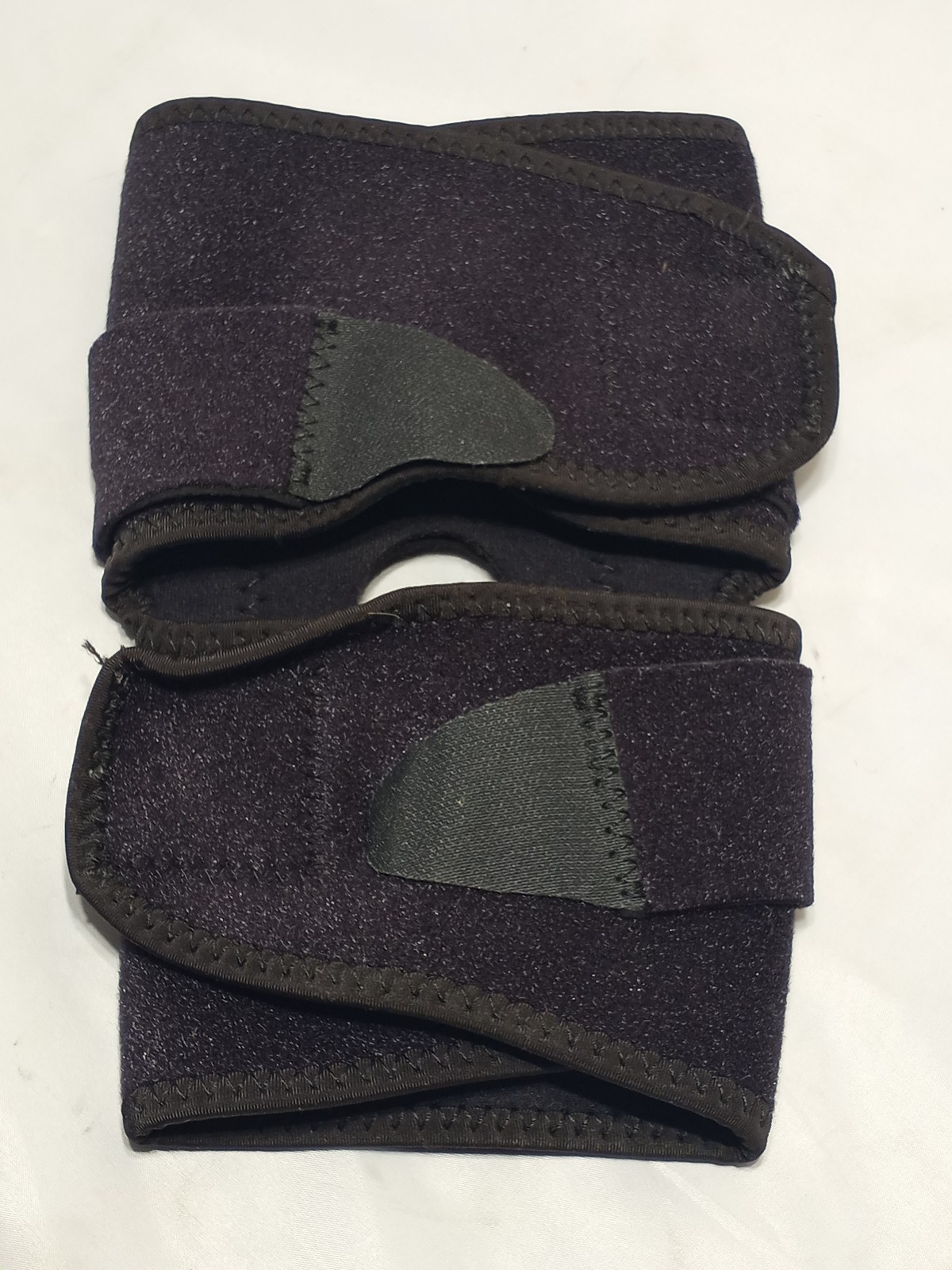 Comfortland Universal Hinged Wrap Around Knee Brace CK-110 L1833
