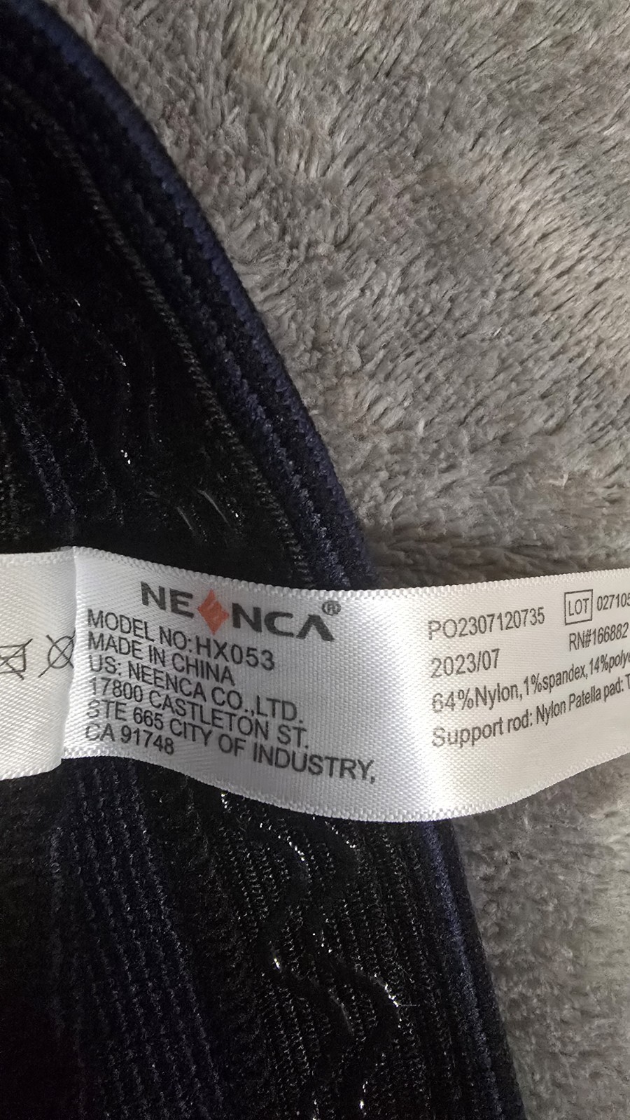 NEENCA HX053 Knee Brace Support Sleeve, Size L, Blue/Black, Nylon Blend
