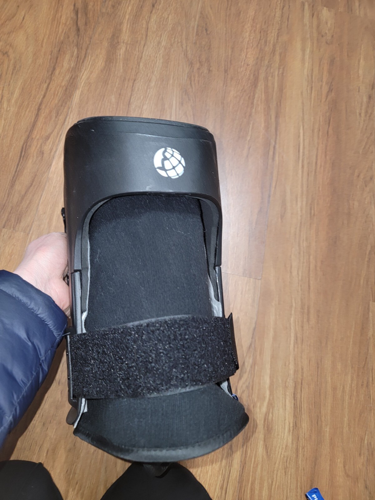MEDIUM Advanced Orthopedics Low Profile Air Walker (Low Top) XL