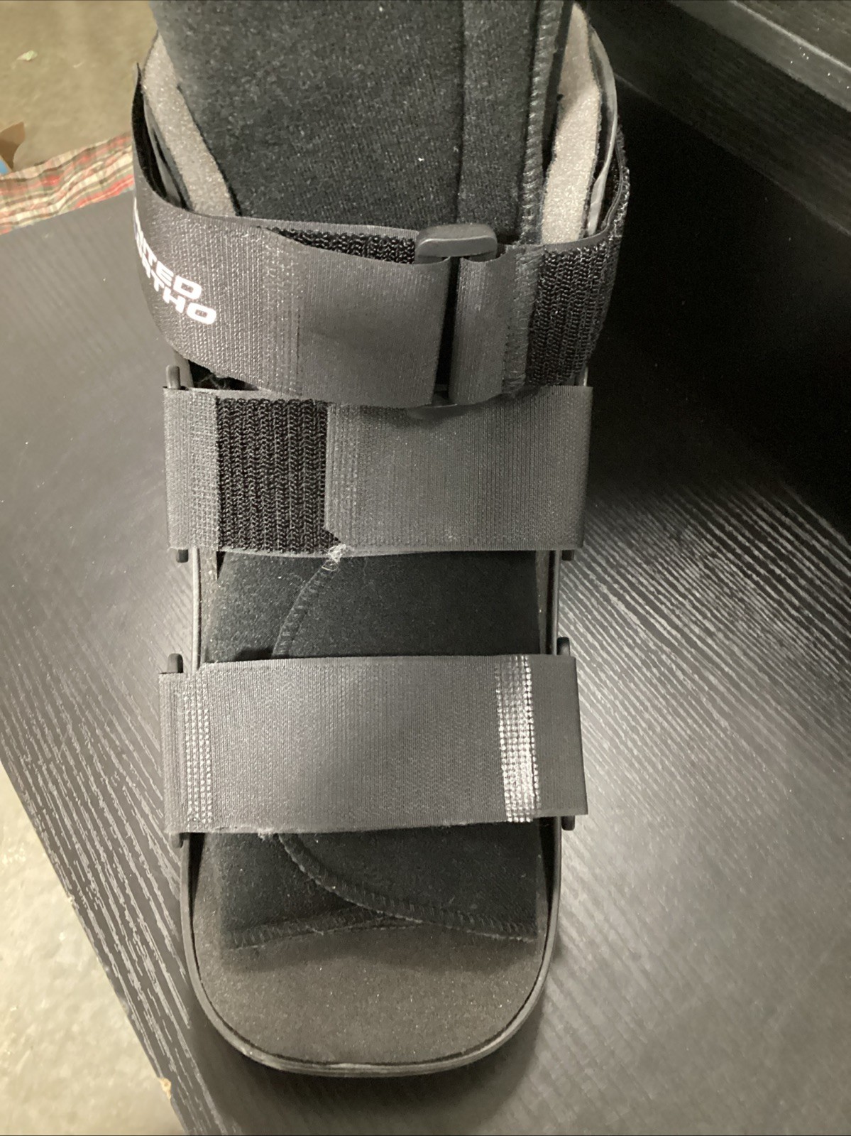 United Ortho Short Cam Walker Fracture Boot MEDIUM Black USED
