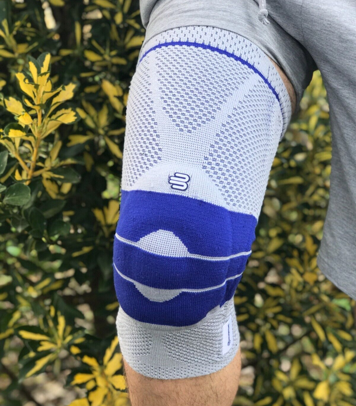 Bauerfeind GenuTrain Size 3 Knee Joint Brace Patella Support Meniscus Sleeve ACL