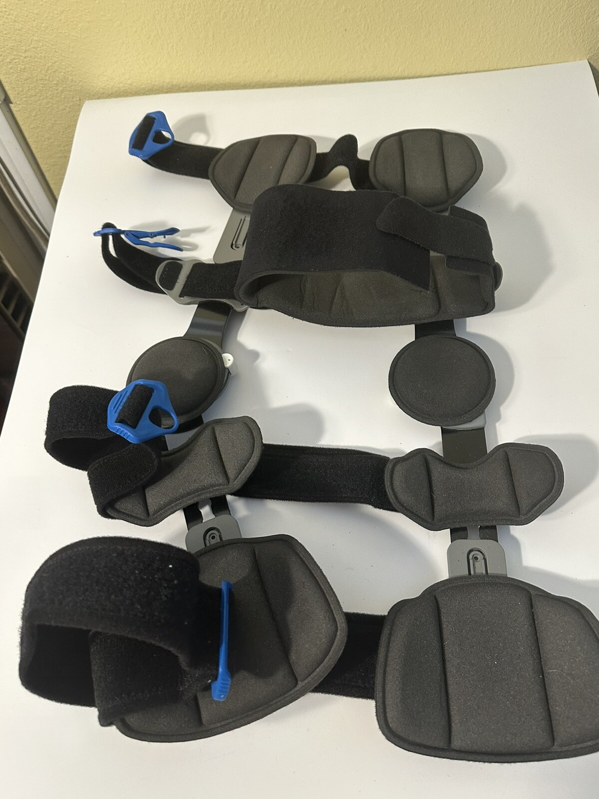 Pre-owned OSSUR Rebound Post Op Knee Universal Cool Brace B-8381480