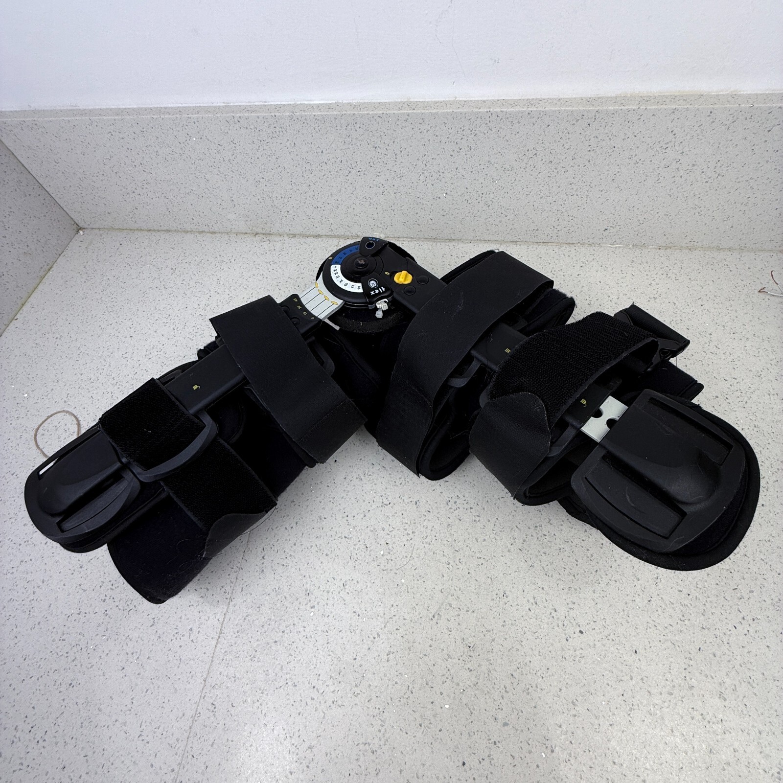 OSSUR Rebound Post Op Knee Brace Universal Left Right Adjustable